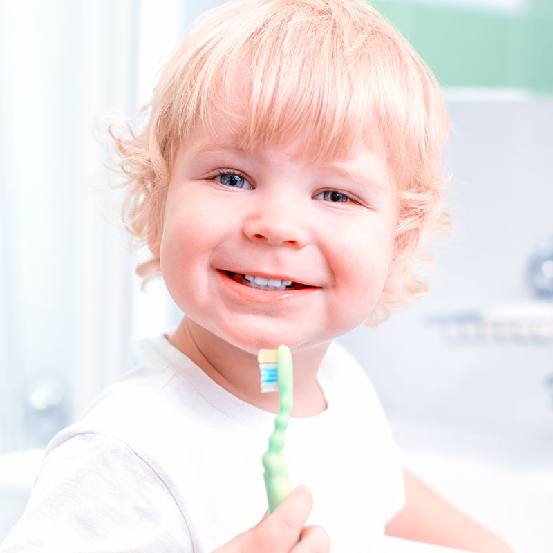 Bruxismo nei bambini: curarlo in famiglia e dal dentista